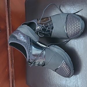 Stuart. Weizmann Sneakers